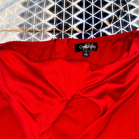 Red small - Picture 2 of 3